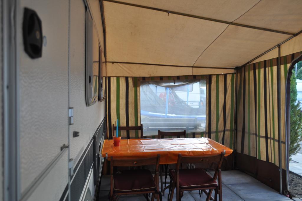 נישורזה Caravans Magda מראה חיצוני תמונה